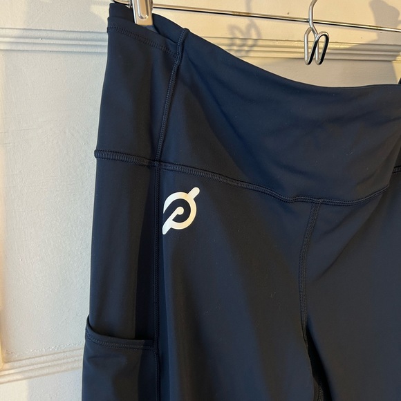 Lululemon x Peloton navy leggings - Picture 3 of 7